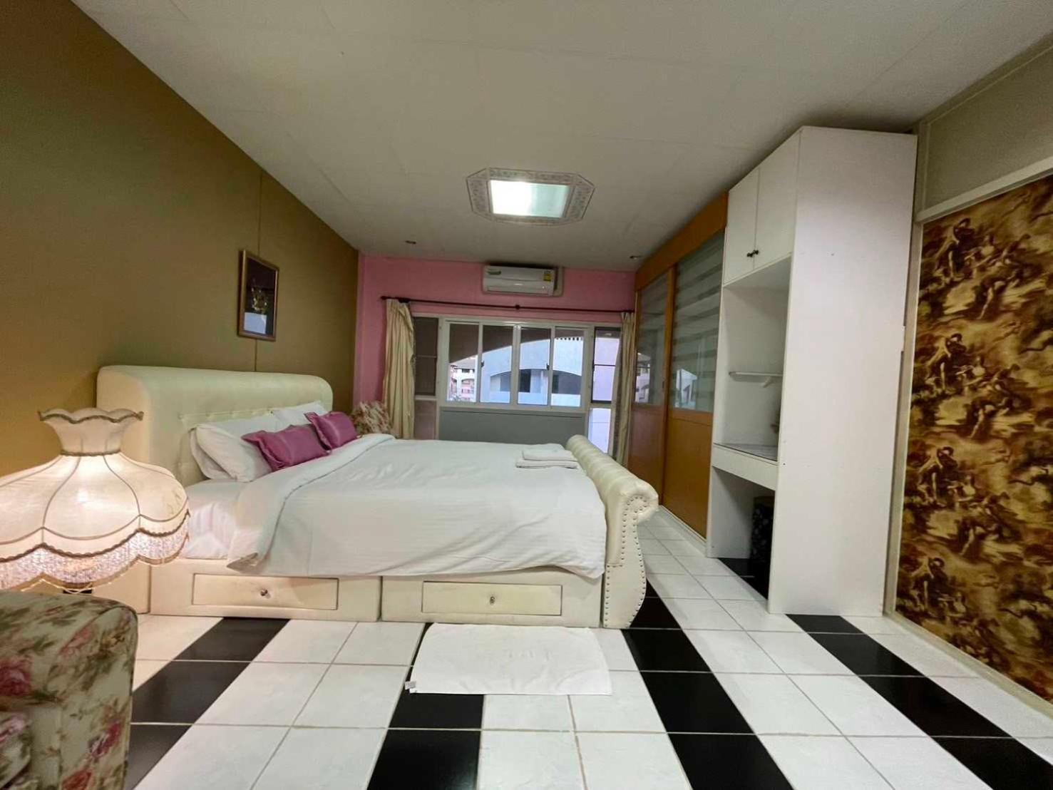Oyo 75486 Anna Residence Jomtien Eksteriør billede