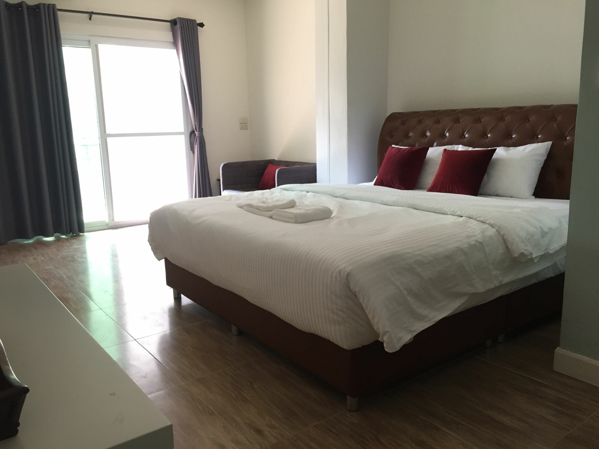 Oyo 75486 Anna Residence Jomtien Eksteriør billede
